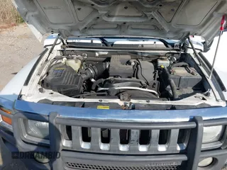 2006 Hummer H3 with VIN 5GTDN136X68140150, listed as a IAAI auction lot 42179537 with 199,593 mi miles. Bid and sale history available at carsss.com. Image 10.