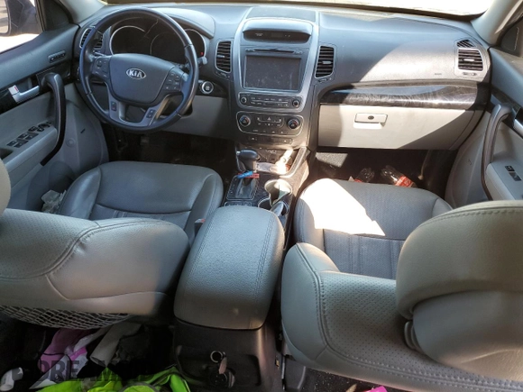 2015 Kia Sorento SX Limited with VIN 5XYKW4A75FG613468, listed as a Copart auction lot 82722313 with 149,001 mi miles and Salvage Title. Bid and sale history available at carsss.com. Image 8.
