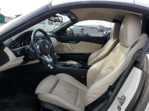 2011 BMW Z4 sDrive30i с VIN WBALM5C57BE379684, выставлен на аукционе Copart как лот 51287295 с пробегом 79 668 миль миль и Списание • Salvage title. История ставок и продаж доступна на DreamBid. Изображение 7.
