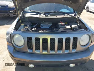 2013 Jeep Patriot Latitude with VIN 1C4NJPFB7DD254744, listed as a IAAI auction lot 40540820 with 129,465 mi miles and . Bid and sale history available at carsss.com. Image 10.