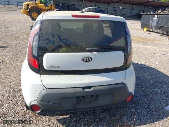 2014 Kia Soul with VIN KNDJN2A21E7056478, listed as a IAAI auction lot 42016501 with 203,500 mi miles. Bid and sale history available at carsss.com. Image 17.