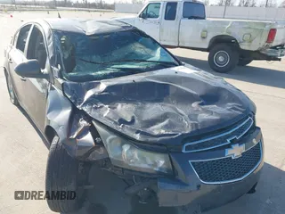 2014 Chevrolet Cruze 1LT with VIN 1G1PC5SB2E7132430, listed as a IAAI auction lot 41745462 with Not Provided miles and . Bid and sale history available at DreamBid. Image 6.