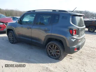 2016 Jeep Renegade Latitude with VIN ZACCJBBT8GPE15701, listed as a IAAI auction lot 41785585 with Not Provided miles. Bid and sale history available at carsss.com. Image 3.