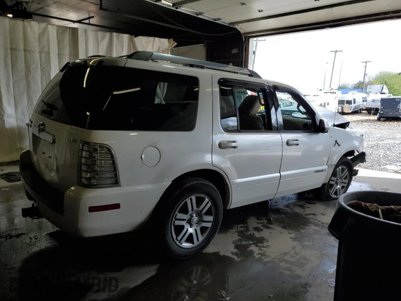 2010 Mercury Mountaineer Premier z VIN 4M2EN4JE1AUJ06924, wystawiony jako Copart lot #55436415 z przebiegiem Nie podano mil oraz Szkody całkowita. Historia ofert i sprzedaży dostępna na DreamBid. Obrazek 3.
