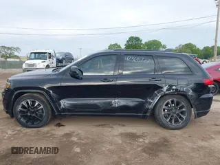2018 Jeep Grand Cherokee Altitude with VIN 1C4RJFAG0JC420683, listed as a IAAI auction lot 42365727 with 148,730 mi miles and . Bid and sale history available at DreamBid. Image 14.