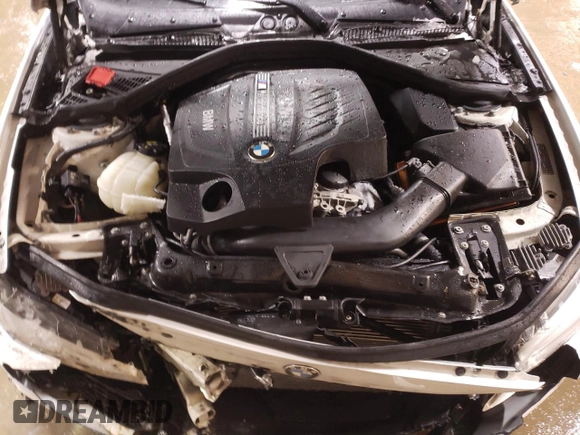 2016 BMW 2 Series M235i xDrive with VIN WBA1J9C50GV372185, listed as a Copart auction lot 88039785 with 84,187 mi miles and Salvage Title. Bid and sale history available at carsss.com. Image 11.