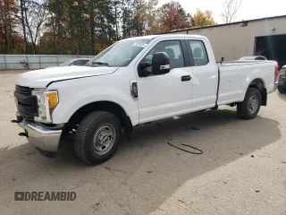 2017 Ford F-250 XLT z VIN 1FT7X2A60HEF21937, wystawiony jako Copart lot #77828424 z przebiegiem 98 679 mil mil oraz Szkoda całkowita • Salvage title. Historia ofert i sprzedaży dostępna na DreamBid. Obrazek 1.