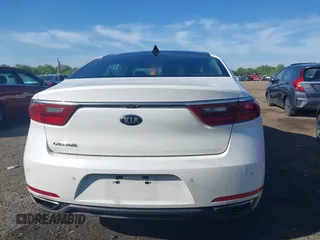 2017 Kia Cadenza Premium z VIN KNALC4J19H5091784, wystawiony jako IAAI lot #42290255 z przebiegiem 76 913 mil mil oraz . Historia ofert i sprzedaży dostępna na DreamBid. Obrazek 16.