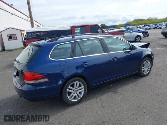 2014 Volkswagen Jetta TDI w/Sunroof & Nav с VIN 3VWPL7AJ6EM627504, выставлен на аукционе IAAI как лот 41970302 с пробегом 62 769 миль миль и . История ставок и продаж доступна на DreamBid. Изображение 4.