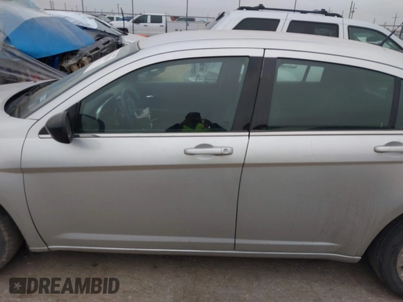 2011 Chrysler 200 LX with VIN 1C3BC4FB3BN522499, listed as a IAAI auction lot 41525816 with 187,610 mi miles. Bid and sale history available at carsss.com. Image 13.
