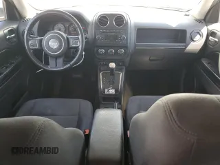 2016 Jeep Patriot High Altitude z VIN 1C4NJRFB8GD709309, wystawiony jako Copart lot #57939705 z przebiegiem 83 818 mil mil oraz Szkoda całkowita • Salvage title. Historia ofert i sprzedaży dostępna na DreamBid. Obrazek 8.