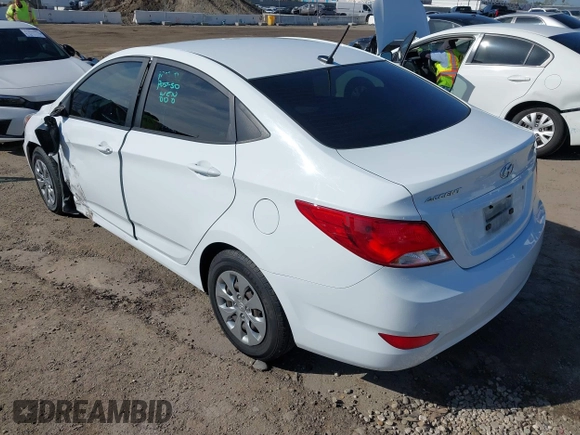 2017 Hyundai Accent SE z VIN KMHCT4AE1HU339968, wystawiony jako IAAI lot #41814900 z przebiegiem 97 332 mil mil oraz . Historia ofert i sprzedaży dostępna na DreamBid. Obrazek 3.