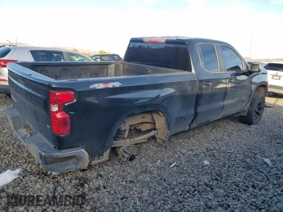 2020 Chevrolet Silverado 1500 LT with VIN 1GCRYDED1LZ201215, listed as a Copart auction lot 85584404 with 55,326 mi miles and Salvage Title. Bid and sale history available at carsss.com. Image 3.