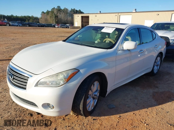 2011 Infiniti M37 with VIN JN1BY1AP5BM323915, listed as a IAAI auction lot 41822773 with 184,129 mi miles. Bid and sale history available at carsss.com. Image 17.
