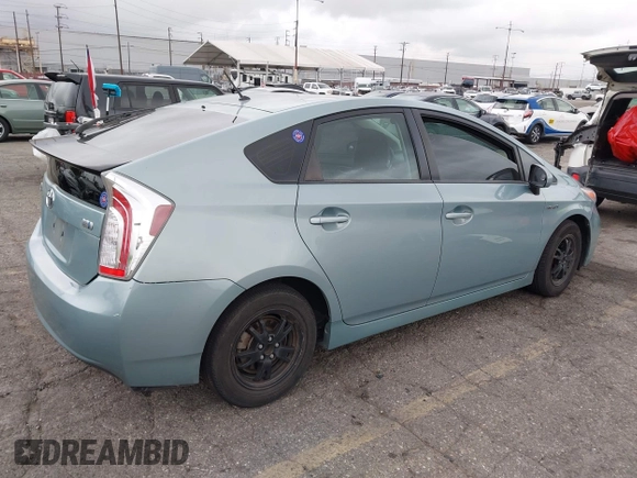 2014 Toyota Prius Four with VIN JTDKN3DU5E1814588, listed as a IAAI auction lot 42073609 with 209,003 mi miles. Bid and sale history available at carsss.com. Image 4.