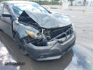 2017 Nissan Altima SV with VIN 1N4AL3AP0HC259676, listed as a IAAI auction lot 41142598 with 178,500 mi miles and . Bid and sale history available at DreamBid. Image 6.