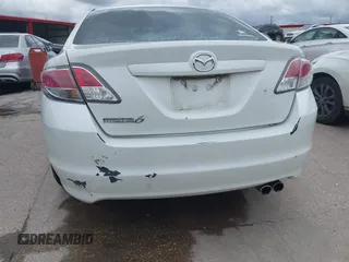 2011 Mazda Mazda6 i Sport with VIN 1YVHZ8BH7B5M09039, listed as a IAAI auction lot 41917414 with 134,688 mi miles. Bid and sale history available at carsss.com. Image 6.