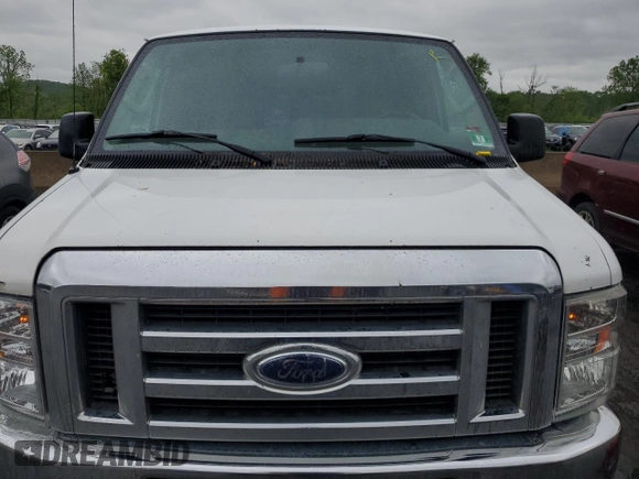 2013 Ford Econoline Cargo Commercial z VIN 1FTNE2EW3DDA46372, wystawiony jako Copart lot #56688045 z przebiegiem 169 285 mil mil oraz Czysty tytuł • Clean title. Historia ofert i sprzedaży dostępna na DreamBid. Obrazek 12.
