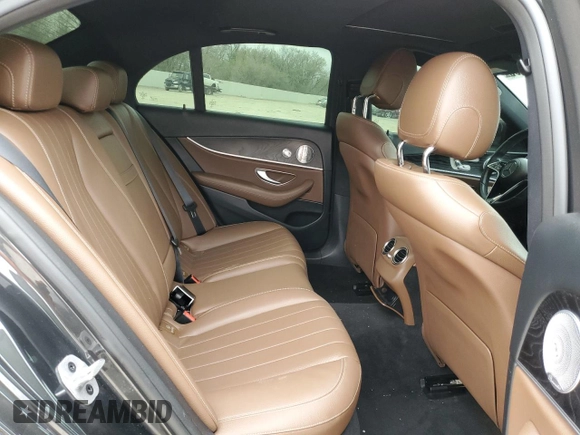 2021 Mercedes-Benz E 350 z VIN W1KZF8DB5MA892977, wystawiony jako Copart lot #48360735 z przebiegiem 32 848 mil mil oraz Szkoda całkowita • Salvage title. Historia ofert i sprzedaży dostępna na DreamBid. Obrazek 10.