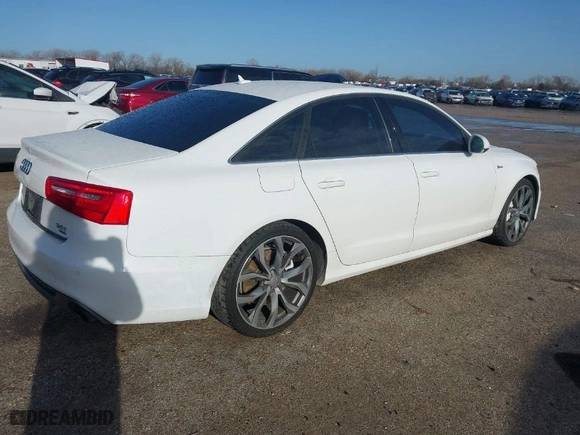 2012 Audi A6 3.0T Prestige with VIN WAUJGAFC4CN048421, listed as a IAAI auction lot 41700421 with 117,530 mi miles. Bid and sale history available at carsss.com. Image 4.