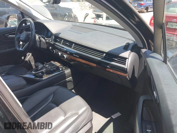 2017 Audi Q7 Premium Plus with VIN WA1LAAF74HD039726, listed as a IAAI auction lot 42266199 with 112,710 mi miles and . Bid and sale history available at DreamBid. Image 5.