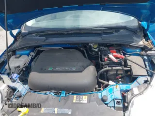 2013 Ford Focus Electric z VIN 1FADP3R44DL222541, wystawiony jako IAAI lot #42157870 z przebiegiem 59 880 mil mil oraz . Historia ofert i sprzedaży dostępna na DreamBid. Obrazek 10.