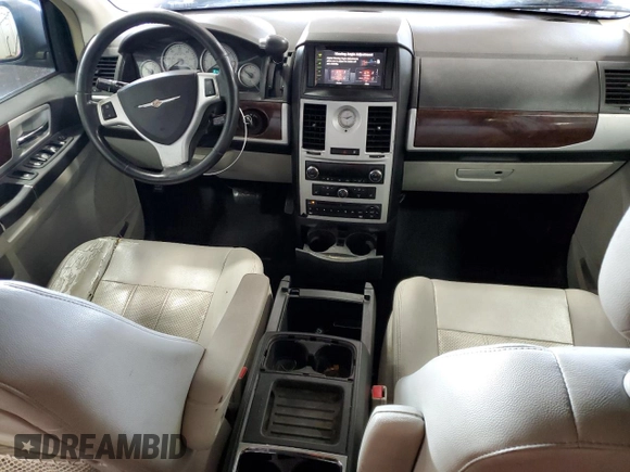 2010 Chrysler Town & Country Touring Plus with VIN 2A4RR8DX1AR427546, listed as a Copart auction lot 68314214 with 188,510 mi miles and Salvage Title. Bid and sale history available at DreamBid. Image 8.