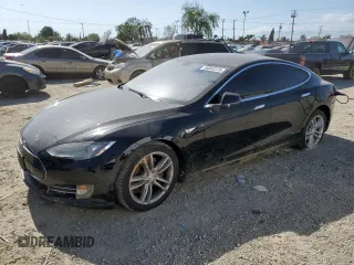 2014 Tesla Model S 60 z VIN 5YJSA1S16EFP34569, wystawiony jako Copart lot #56563375 z przebiegiem Nie podano mil oraz Czysty tytuł • Clean title. Historia ofert i sprzedaży dostępna na DreamBid. Obrazek 1.