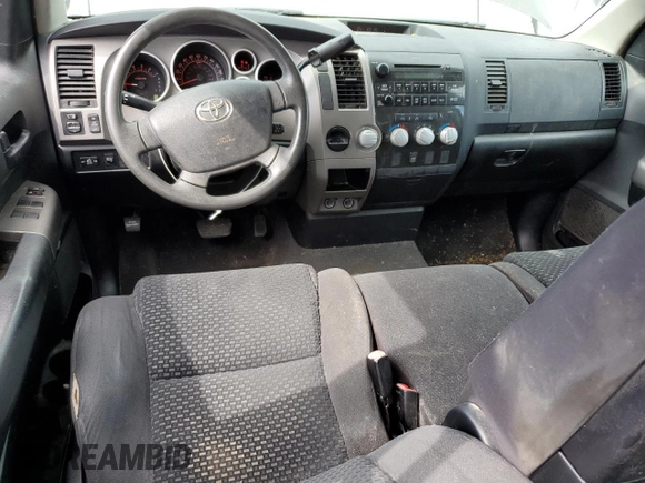 2013 Toyota Tundra z VIN 5TFRM5F13DX052518, wystawiony jako Copart lot #56707075 z przebiegiem 187 173 mil mil oraz Czysty tytuł • Clean title. Historia ofert i sprzedaży dostępna na DreamBid. Obrazek 8.