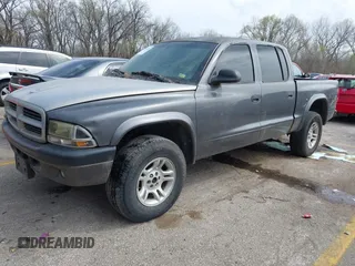 2002 Dodge Dakota Sport with VIN 1B7HG38N92S663249, listed as a IAAI auction lot 41912626 with 240,019 mi miles. Bid and sale history available at carsss.com. Image 2.