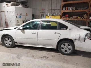 2009 Chevrolet Impala 3.5L LT with VIN 2G1WT57K091309533, listed as a IAAI auction lot 41808736 with 226,276 mi miles. Bid and sale history available at carsss.com. Image 14.
