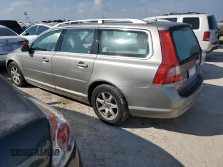 2010 Volvo V70 with VIN YV1982BW4A1122203, listed as a Copart auction lot 76001354 with Not provided miles and Salvage title. Bid and sale history available at DreamBid. Image 2.