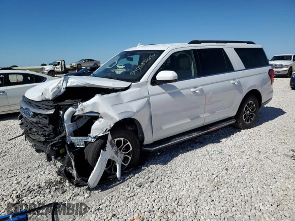 2022 Ford Expedition Max XLT z VIN 1FMJK1HT5NEA58324, wystawiony jako Copart lot #54058565 z przebiegiem Nie podano mil oraz Szkoda całkowita • Salvage title. Historia ofert i sprzedaży dostępna na DreamBid. Obrazek 1.