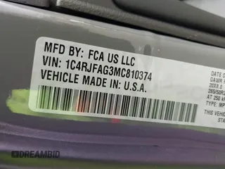 2021 Jeep Grand Cherokee Laredo X z VIN 1C4RJFAG3MC810374, wystawiony jako IAAI lot #41976253 z przebiegiem Nie podano mil oraz . Historia ofert i sprzedaży dostępna na DreamBid. Obrazek 9.