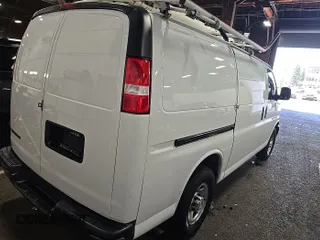 2021 Chevrolet Express Cargo with VIN 1GCWGAFP9M1151547, listed as a IAAI auction lot 42631437 with 130,120 mi miles and . Bid and sale history available at DreamBid. Image 24.