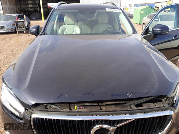 2019 Volvo XC90 Momentum with VIN YV4102CK6K1468354, listed as a Copart auction lot 69518412 with 39,563 mi miles. Bid and sale history available at carsss.com. Image 13.
