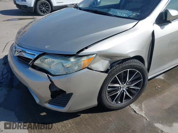 2014 Toyota Camry L with VIN 4T4BF1FK9ER393634, listed as a IAAI auction lot 41641748 with 52,017 mi miles. Bid and sale history available at carsss.com. Image 18.