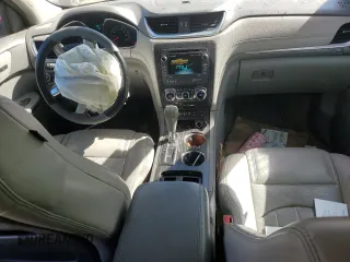 2013 Chevrolet Traverse LTZ z VIN 1GNKVLKD0DJ101204, wystawiony jako Copart lot #46361955 z przebiegiem 187 287 mil mil oraz Szkoda całkowita • Salvage title. Historia ofert i sprzedaży dostępna na DreamBid. Obrazek 8.