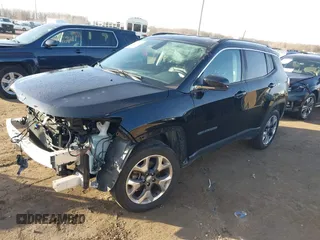 2018 Jeep Compass Limited with VIN 3C4NJDCB4JT501582, listed as a IAAI auction lot 40843136 with 62,986 mi miles. Bid and sale history available at carsss.com. Image 17.
