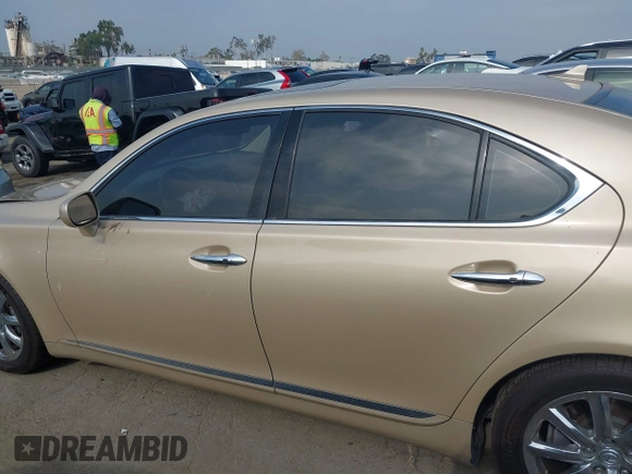 2009 Lexus LS 460 with VIN JTHBL46F195088008, listed as a IAAI auction lot 42726869 with 90,569 mi miles and . Bid and sale history available at DreamBid. Image 14.