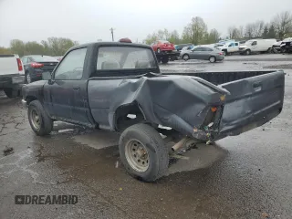 1995 Toyota Pickup with VIN JT4RN81AXS5201652, listed as a Copart auction lot 50661685 with 231,649 mi miles and Salvage title. Bid and sale history available at DreamBid. Image 2.