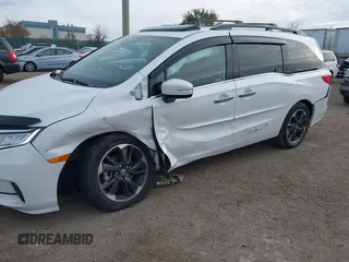 2024 Honda Odyssey Elite with VIN 5FNRL6H93RB000285, listed as a IAAI auction lot 40906174 with 20,146 mi miles. Bid and sale history available at carsss.com. Image 6.