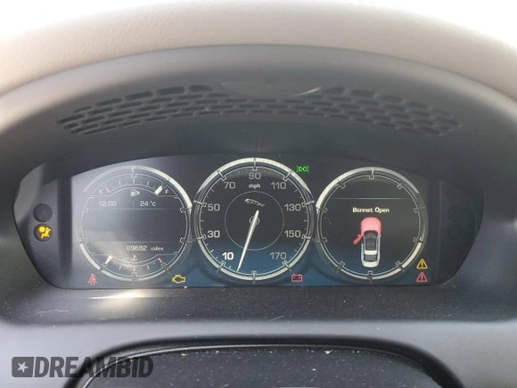 2014 Jaguar XJ with VIN SAJWA1CZ4E8V71167, listed as a Copart auction lot 43994545 with 69,682 mi miles and Salvage Title. Bid and sale history available at DreamBid. Image 9.