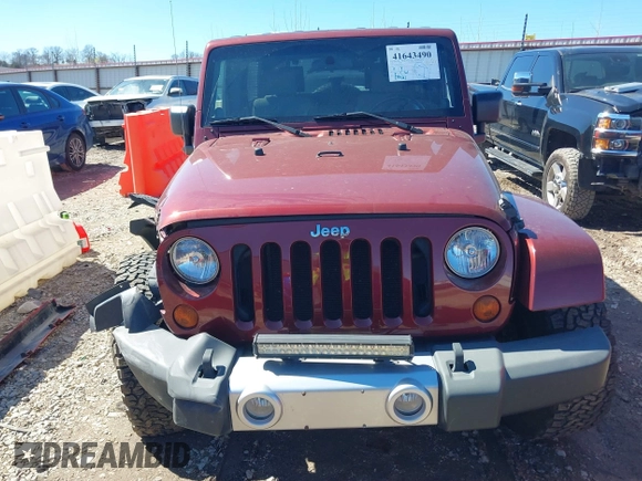 2008 Jeep Wrangler Unlimited Sahara с VIN 1J4GA59118L594851, выставлен на аукционе IAAI как лот 41643490 с пробегом 59 421 миль миль и . История ставок и продаж доступна на DreamBid. Изображение 13.
