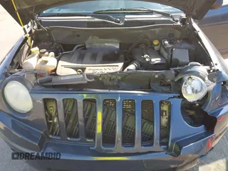 2008 Jeep Compass Sport with VIN 1J8FF47W68D758903, listed as a IAAI auction lot 41904401 with 154,016 mi miles. Bid and sale history available at carsss.com. Image 10.