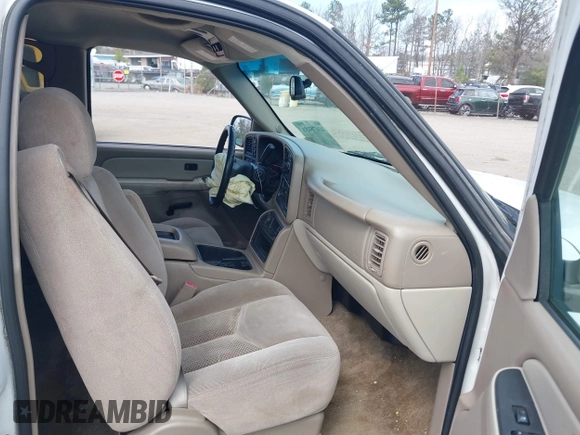 2003 Chevrolet Suburban LT with VIN 3GNFK16Z53G273961, listed as a IAAI auction lot 41875181 with 194,091 mi miles and . Bid and sale history available at DreamBid. Image 5.