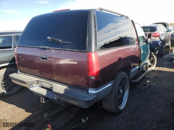 1997 Chevrolet Tahoe with VIN 3GNEK18R2VG123186, listed as a Copart auction lot 78948114 with 226,217 mi miles and Salvage Title. Bid and sale history available at carsss.com. Image 3.