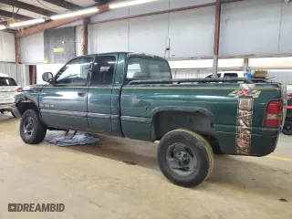 1998 Dodge Ram 1500 with VIN 1B7HF13Y0WJ150721, listed as a Copart auction lot 82356684 with 209,291 mi miles and Salvage Title. Bid and sale history available at carsss.com. Image 2.