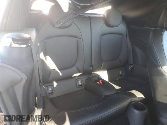 2016 MINI Convertible S с VIN WMWWG9C53G3A92179, выставлен на аукционе Copart как лот 75709174 с пробегом 73 290 миль миль и Списание • Salvage title. История ставок и продаж доступна на DreamBid. Изображение 10.