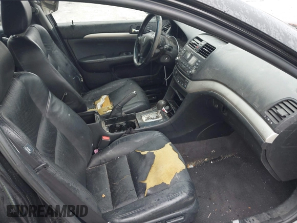 2008 Acura TSX with VIN JH4CL96888C005008, listed as a IAAI auction lot 42521433 with 257,147 mi miles and . Bid and sale history available at DreamBid. Image 5.